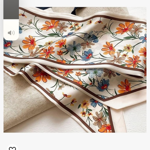 Brand new Tory Burch Ella Tote with Imleck matching scarf - Picture 7 of 9